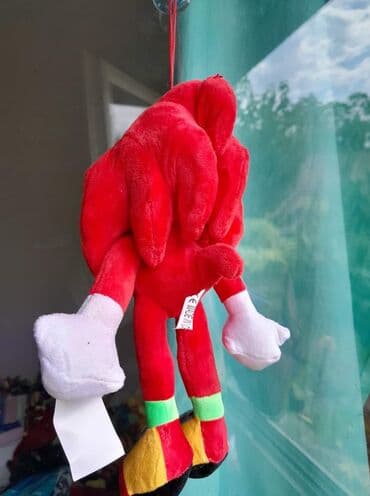 igračke sonic: 1kom po izboru 950din 5kom (razlicitih) 3000din Plišana Sonic druzina — 4