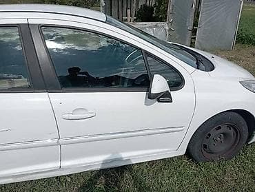 automobile rs: PREDNJA DESNA VRATA ZA PEUGEOT 207 | Polovini delovi za Peugeot 207 — 1