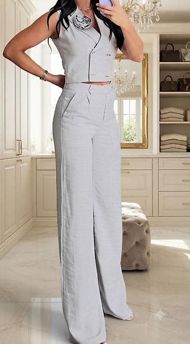 bluza s: Elegantni ženski komplet – sako-prsluk i pantalone u svetlosivoj sivoj — 3