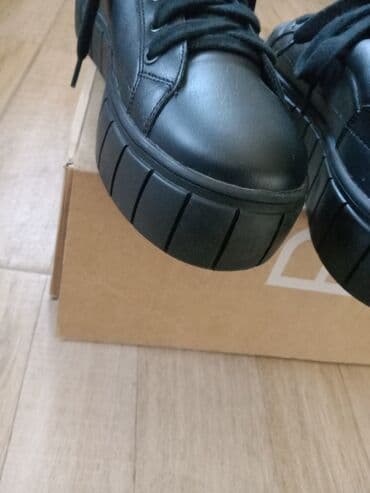nike air max command black: Bershka, 40, color - Black — 9