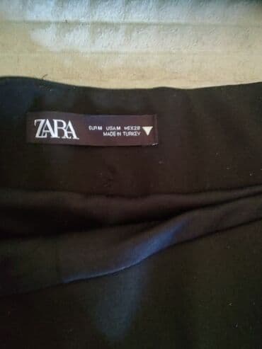 zara helanke pantalone: M, Midi, bоја - Crna — 1