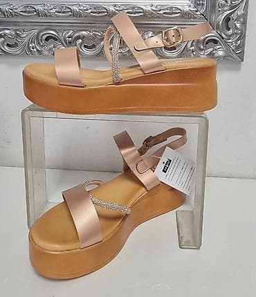 sandale 8 cm: Ženske sandale na platformu sa ukrasnim remenom - Model: otvorene — 2