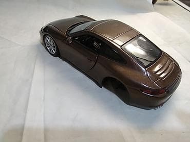 dota torbe: Burago Porsche 911 Carrera S,fale 4(a ne 3) tocka,ostalo ok,China — 1