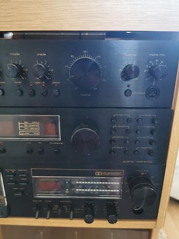 veliki zvucnici: SABA hi‑fi komponentni sistem sa namenskim drvenim stalkom i velikim — 2