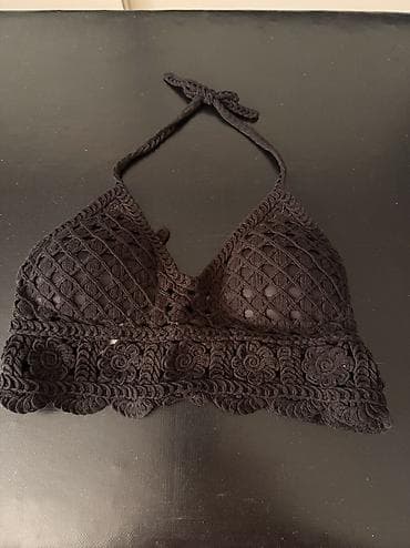 top majice: Crni top 
Odgovara S velicini — 1