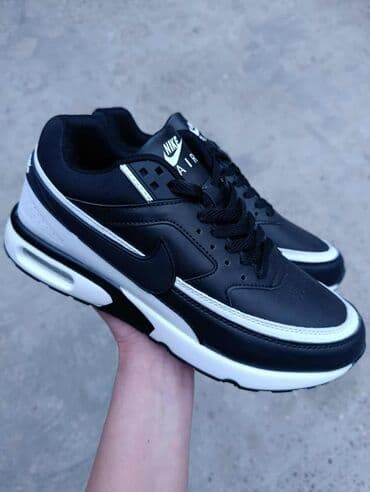 Patike, veličina - 46 — 2