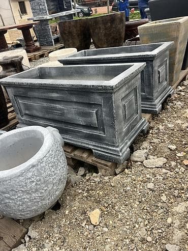 Dekorativne betonske žardinjere – pravougaone i okrugle - Materijal na lalafo.rs Dekorativne betonske žardinjere – pravougaone i okrugle - Materijal