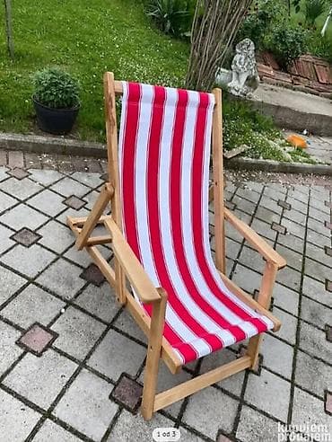 sto za drustvene igre: Lezaljke drvene sklopive 6500din komad E.1 — 1