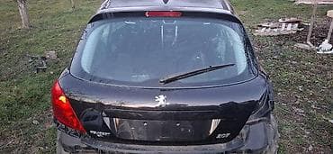 podloske za dizne: GEPEK VRATA CRNA ZA PEUGEOT 207 | gepek vrata crna peugeot 207 — 1