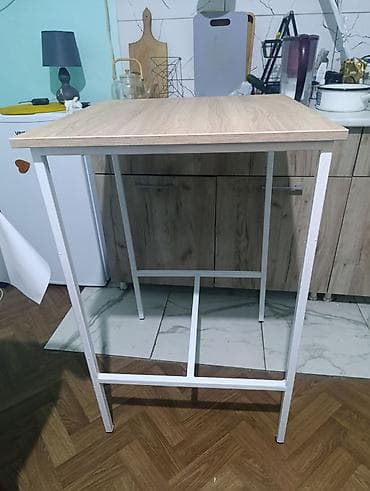 Dušeci: Visok bar/višenamenski sto sa metalnim ramom - Radna ploča — 2