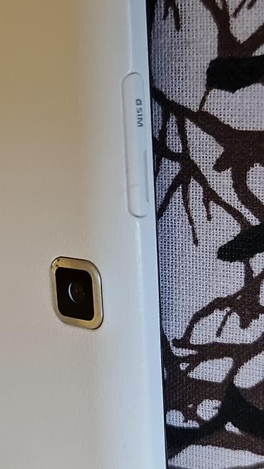 Tableti: Samsung Galaxy Tab 4 tablet (SM-T535) - Ekran: 10.1 inča, TFT — 7