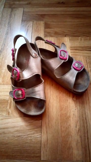 pantalone od vestacke koze: Sandals, Milami, Size - 31 — 1