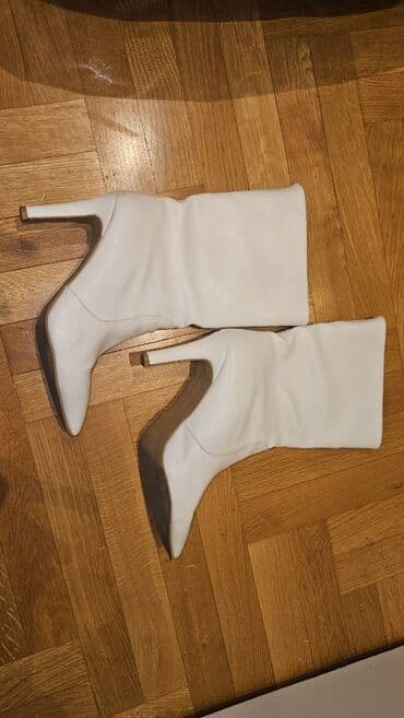 Flat shoes: Ankle boots, 38 — 4
