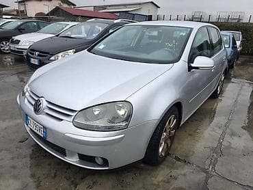VOLKSWAGEN GOLF 5 2007. GOD. - KOMPLETAN AUTO U DELOVIMA | AUTO