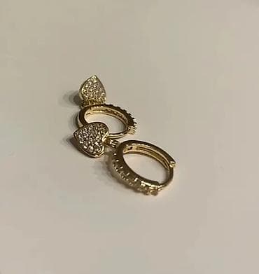 van cleef nakit cijena: Zlatne minđuše alke sa priveskom srce - Dizajn: tanke alke sa visećim — 4