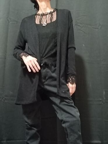 tasne mona: H&M crni kardigan na preklop - Brend: H&M - Model: lagani — 1