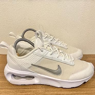 nike crne duboke patike: NIKE AIR MAX, original, perfektno stanje. Duzina unutrasnjeg gazista24 — 3
