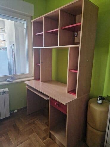 lazy bag za plazu: PRODAJEM RADNI STO! 10 polica, fioka, prostor za odlaganje skolske — 1