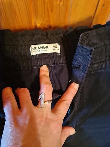 cameleon pantalone: PULL&BEAR ženske pantalone, tamnoplave boje. - Veličina: EUR 34 — 1