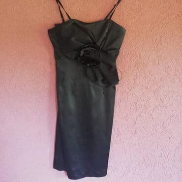 montego haljine: Crna elegantna haljina, Fervente — 3