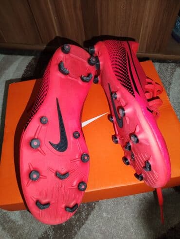 Kopačke: Nike, veličina - 38, Upotrebljenо — 5