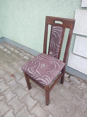 plasticni stolovi i stolice nova pazova: Drvena trpezarijska stolica sa tapaciranim sedištem i naslonom. - — 1