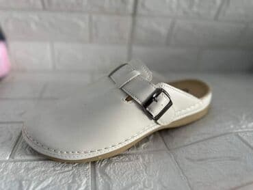 crocs zenske klompe: 41-45
1500din — 6