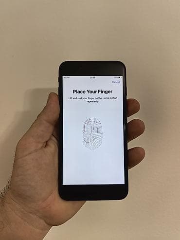 jbl lx 300: Iphone 7 plus crni sa 32 gb memorije, sim free icloud free. Ok očuvan — 3