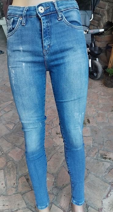 tech fleece plavi: Fioretto farmerke – veličina S - Model: skinny/uz telo, srednji struk — 1