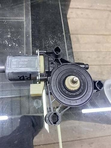 roda presvlake za auto: MOTORIC PODIZACA STAKLA ZA AUDI A4 - 8W0959802 | Motoric prednjih — 2