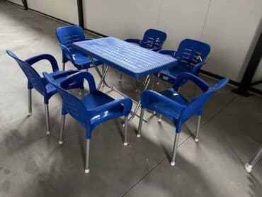 iznajmljivanje stolova i stolica: Bastenski set ! Sto sa četiri ili sest stolice dimenzija stola 120x70 — 2