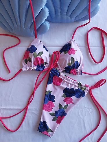 Kupaći kostimi: Dvodelni kupaći kostim – cvetni print - Model: bikini sa trouglastim — 1