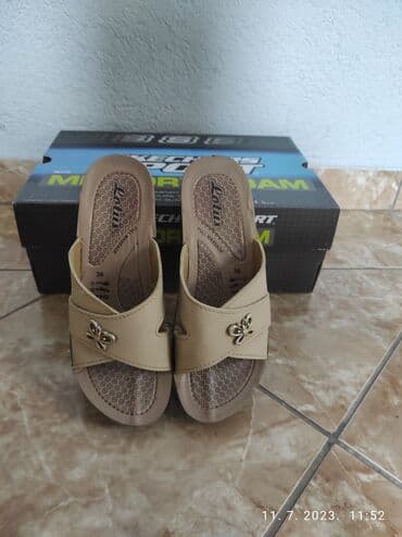 opposite papuce sa krznom: Fashion slippers, Skechers, 36 — 3