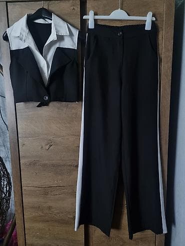 halji e: ELegantno odelo. M velicina — 2