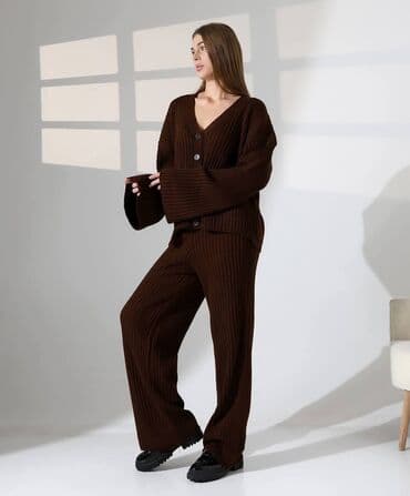 Swimwear: Trikotažni Komplet ✨ Vel : ( UNIVERZALNA ) 🔥 Cena : 3000 din 🔝 Jos — 5