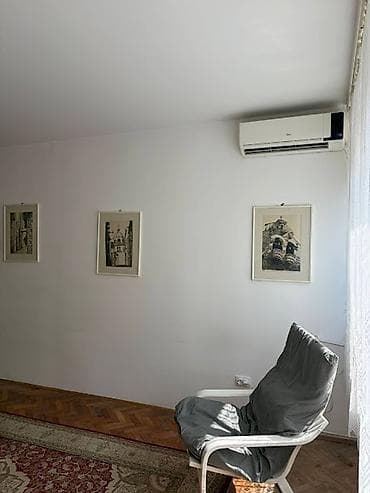 knic smestaj: Izdaje se jednosoban stan površine 35 m² u centru Železnika. Stan je — 3