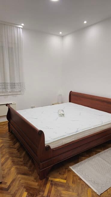 Houses: 3 bedroom — 10