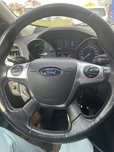 automatska parking barijera: Ford – putničko vozilo (enterijer i oprema) - Upravljač sa komandama — 4