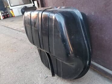 sijalice za traktor: Rezervoar Lada 7 Riva. Polovno, ocuvano. Skinuto sa rastavljenog — 3