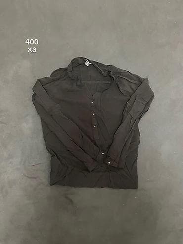 stradivarius košulje: - Crna košulja na dugmad, laganog materijala, duži kroj, dugi rukavi — 2