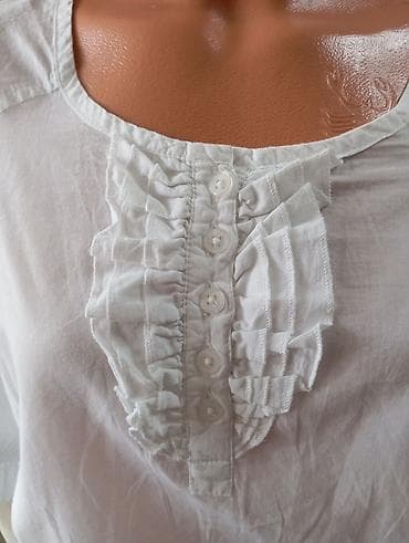 Muška obuća: Ženska bela bluza sa volanima.Gina Benoti.Velicina 40/42 - Model — 3