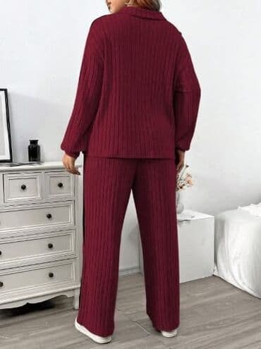 kompleti za žene: Cena 2900din Vel 0XL,1XL,2XL,3XL,4XL Poručuje se, isporuka za nedelju — 14