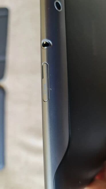 baterija za laptop cena: 2 samsung tableta,kao novi,veliki 10.1 inca,crni sa maskom ima za sim — 6