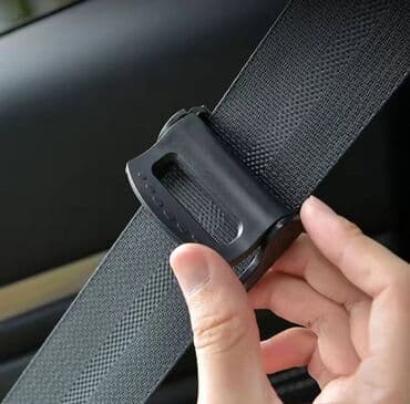 Auto oprema: Štipaljka za pojas Jedan par 500din. Štipaljka za regulisanje stezanja — 3