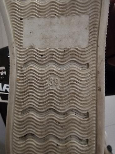 crne elegantne patike: Karl Lagerfeld visoke patike – model sa debelim đonom - Boja — 4