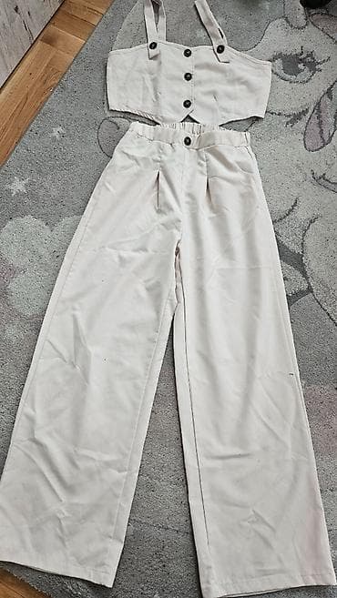 svecani kompleti za decake: Ženski dečiji komplet – top i pantalone, boja bež - Gornji deo — 2