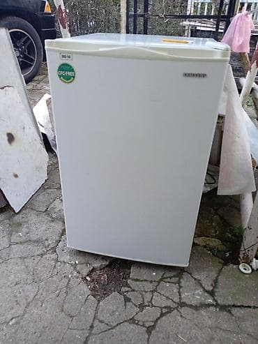 polovni samsung a51: Samsung mini frižider sa zamrzivačem – model - Kompaktan samostojeći — 3