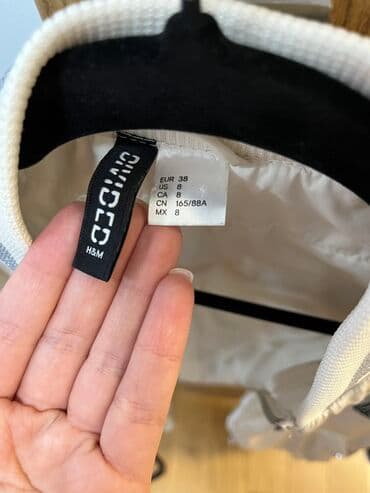 Dukserice: H&M, M — 4