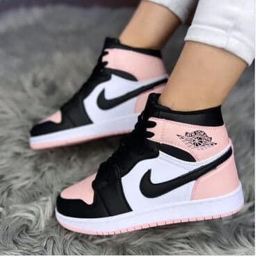 replay is more patike: Jordan air 1 duboke jordanke

Novo
Brojevi 36 do 40 — 7