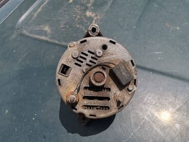 dizalica za auto na vazduh: Alternator Lada 21214i Niva br.3. Polovan, očuvan. Skinut sa — 11